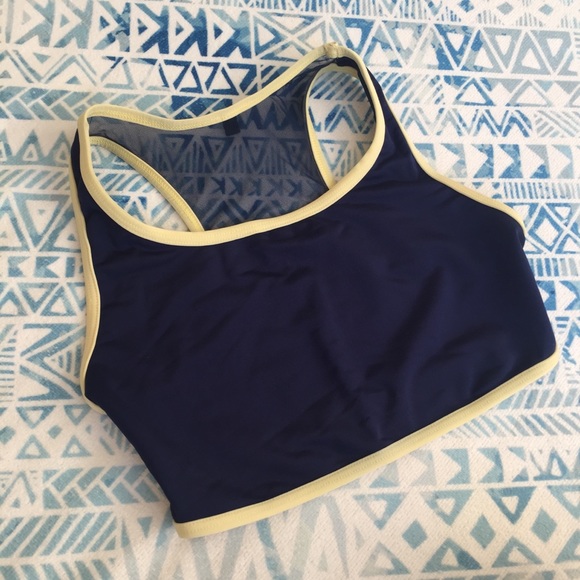 Mariia Crop Top - Picture 2 of 6